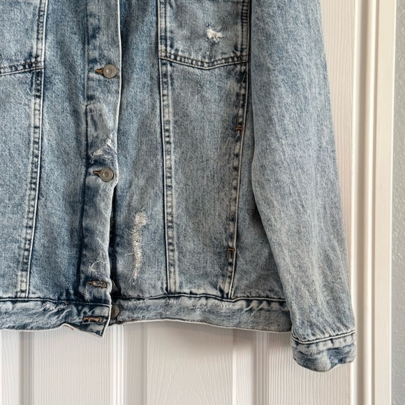 Free People Denim Jean Jacket with Distressed Look Oversized Size Small - Picture 8 of 11